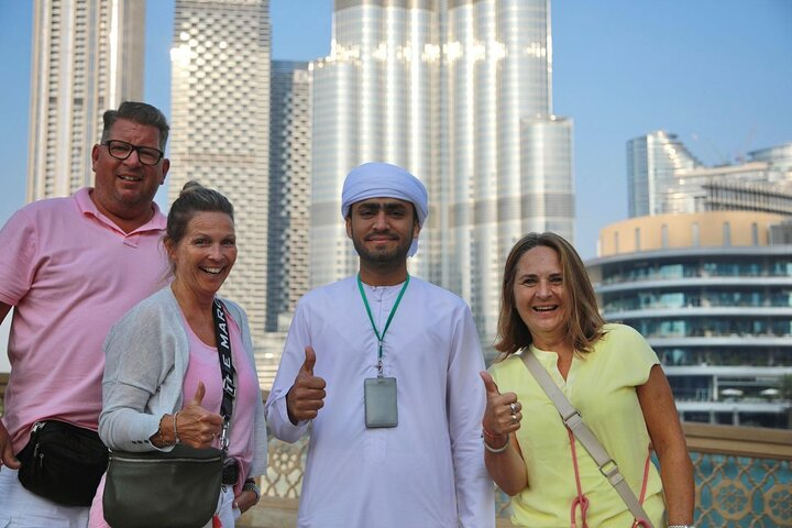 Experience the charm of Dubai with friendly guides as you explore iconic landmarks and local culture during your layover. Discover the city's blend of history and modernity in style.